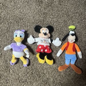 Disney Plush Lot - Daisy Duck & Minnie Mouse 8” + Goofy 11” - Soft Stuffed Toys